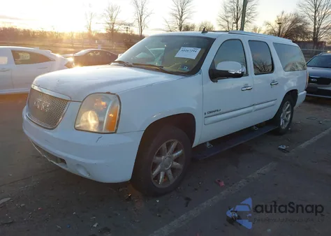 2007 GMC Yukon Xl 1500 Denali z USA, uszkodzony, nr VIN 1GKFK668X7J280197